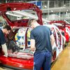 Contudo, no acumulado do ano, houve crescimento nas vendas de veículos leves de 3,17% em relação a 2024 - Envato