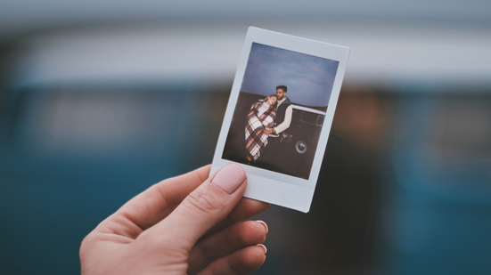 Plataformas permitem unir nostalgia, criatividade e praticidade, oferecendo recursos para quem deseja inovar - Foto: Envato Elements