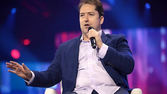 No X, o subsecretário Darren Beattie diz que os EUA vão encarar os desdobramentos da condenação com a máxima seriedade - Wickmedia Commons