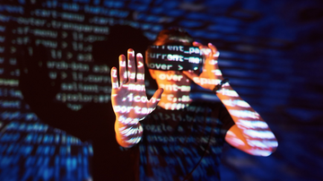 O aplicativo promete invadir totalmente a privacidade dos filhos - Envato