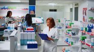 Análise econômica mostra principais riscos e oportunidades para a indústria farmacêutica, incluindo uso de IA e venda de medicamentos contra obesidade - Envato