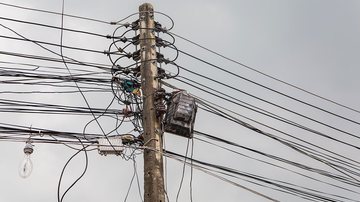 Para o TCU, o grande e crescente impacto de fraudes, como em em ligações ou medidores, provoca impacto no setor elétrico - Envato