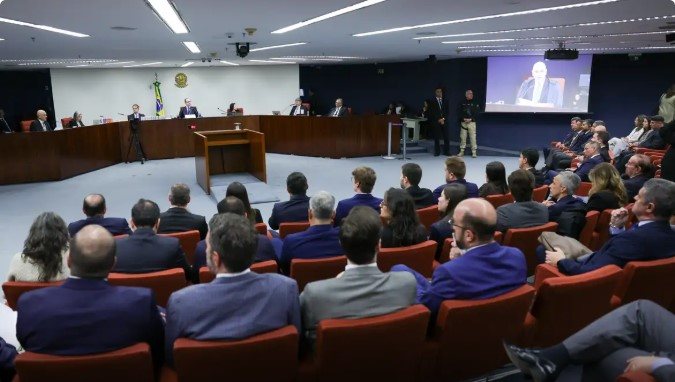 O julgamento será retomado às 9h desta quarta-feira, 3, com maior expectativa para a manifestação da defesa do ex-presidente Jair Bolsonaro - Fabio Rodrigues-Pozzebom/ Agência Brasil