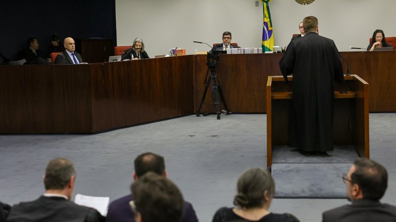 A Primeira Turma do STF realizou o segundo dia do julgamento; voto do relator, Alexandre de Moraes, será dado na terça-feira - Fabio Rodrigues-Pozzebom/ Agência Brasil