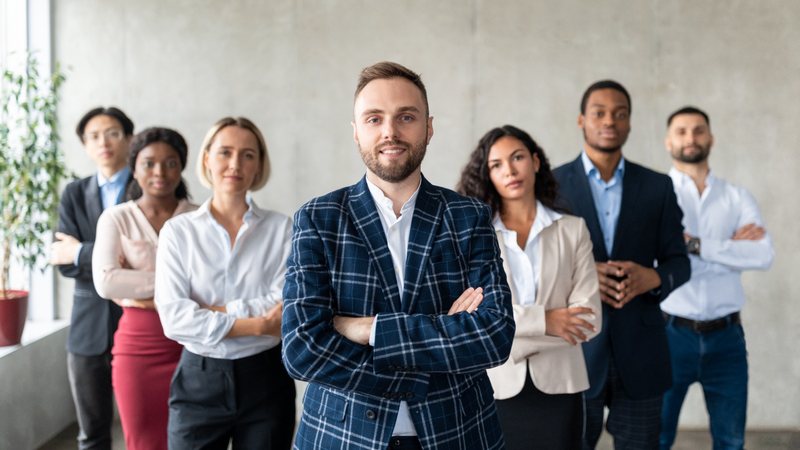 Estudo traz dados sobre os novos papéis dos líderes corporativos e mostra que 83,1% consideram empreender - Foto: Envato Elements