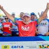 Ao fim da corrida,Lula destacou a "revolução na Educação" e afirmou que "não tem motociata, não tem pornochanchada", mas sim "caminhada de educadores" - Ricardo Stuckert / PR