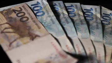 Os pagamentos da primeira parcela devem ser pago até o dia 30 de novembro - José Cruz/Agência Brasil