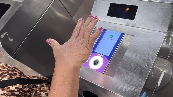 Desde o início das operações, mais de 1,6 mil pessoas idosas toparam participar do teste - Divulgação