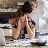 Impacto da saúde mental na vida financeira se mostra forte e duradouro, visto que 46% dos entrevistados disseram já terem feito compras por impulso - Envato