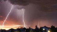 Fenômenos climáticos como vendavais, alagamentos, quedas de granizo e danos elétricos já representam maioria dos sinistros no seguro patrimonial - Envato
