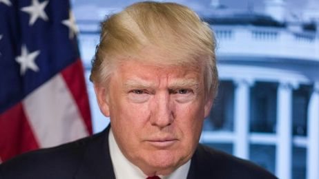 "Devemos começar a pensar em produzir novos navios de guerra", disse Donald Trump, no Departamento de Guerra - Unsplash