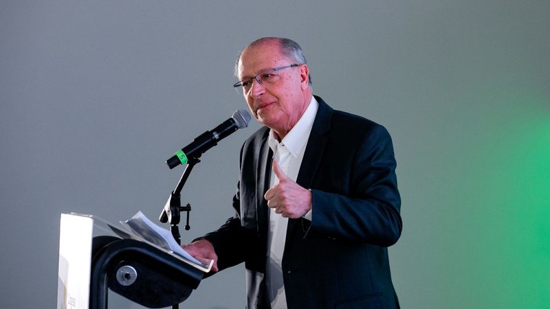 Vice-presidente e ministro do Desenvolvimento, Indústria, Comércio e Serviços, Geraldo Alckmin diz que não "não há justificativa para o tarifaço" - Valdenio Vieira / SEAUD-PR