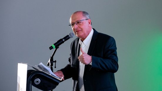 Vice-presidente e ministro do Desenvolvimento, Indústria, Comércio e Serviços, Geraldo Alckmin diz que não "não há justificativa para o tarifaço" - Valdenio Vieira / SEAUD-PR