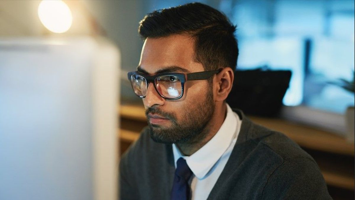 Segundo o portal Catho, as vagas são de funções em diversas áreas, entre elas, tecnologia, logística, saúde e comercial - Envato