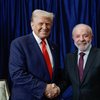 Luiz Inácio Lula da Silva durante encontro com o presidente dos Estados Unidos, Donald Trump, na Malásia - Ricardo Stuckert / PR