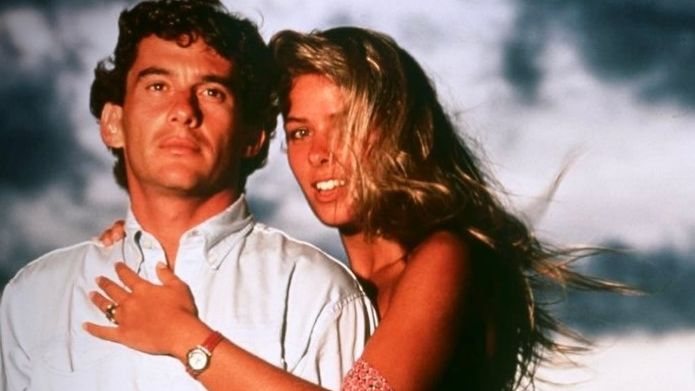No programa, Adriane Galisteu dá, pela primeira vez, a sua versão sobre seu relacionamento com o piloto Ayrton Senna - Reprodução Instagram / @galisteuoficial