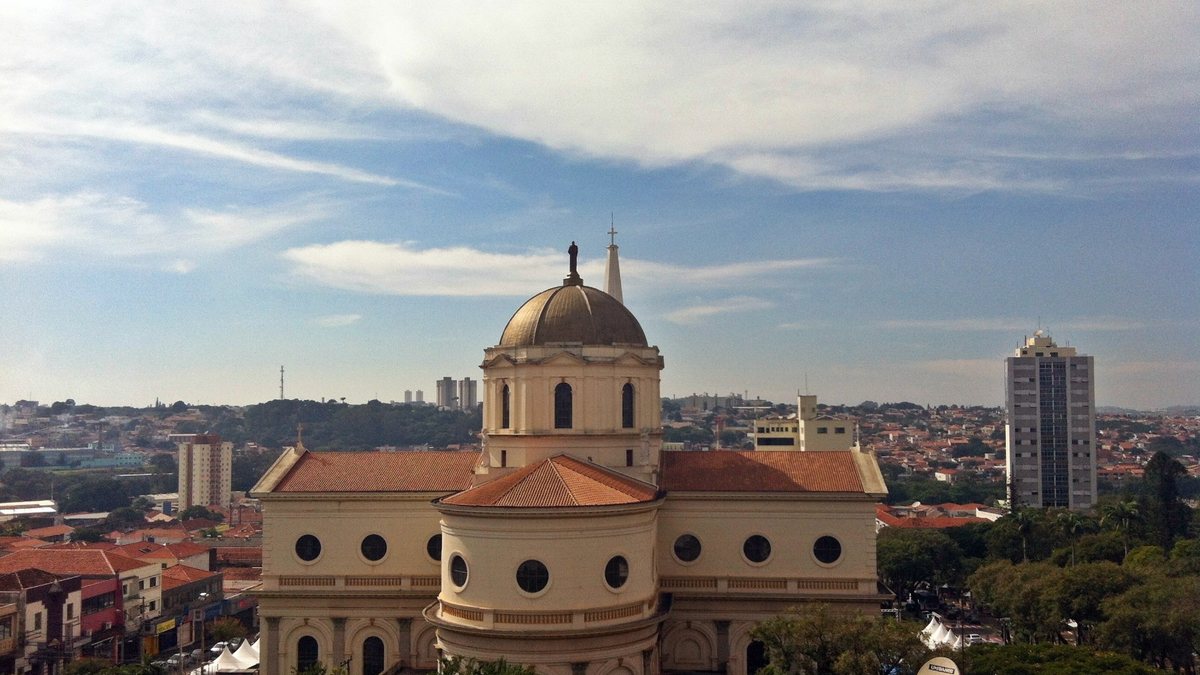 Americana é uma das sugestões; mas antes de decidir pela mudança, a recomendação é viver 3 meses na cidade escolhida - Ana Paula Hirama