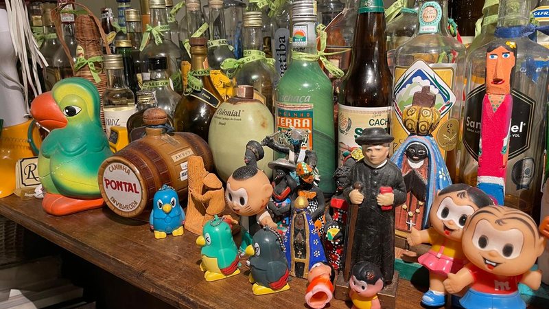 Toca de Aparecida, em Tóquio, tem música ao vivo e discos de música brasileira à venda - Luana Pavani