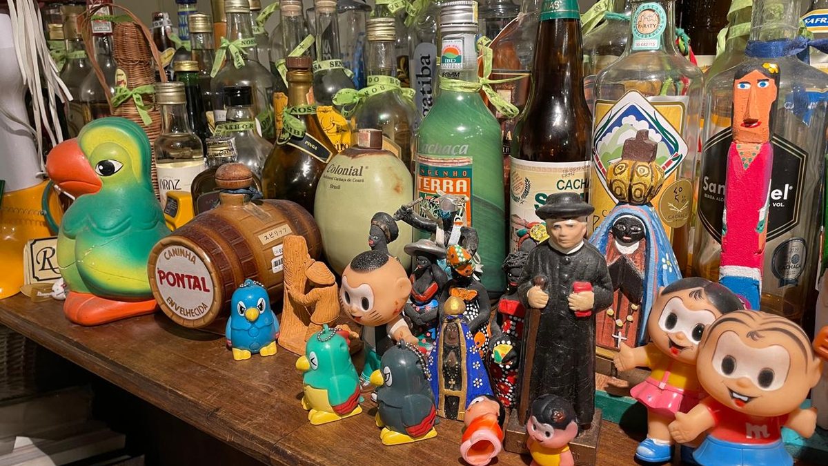 Toca de Aparecida, em Tóquio, tem música ao vivo e discos de música brasileira à venda - Luana Pavani