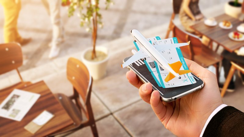 Na média global, 17% dos viajantes já tiveram o cartão recusado ao comprar passagens , ou cerca de US$ 117 bilhões de transações em risco - Envato