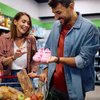 Abras aponta que recursos extras no fim do ano, como 13º salário e abono salarial, devem impulsionar o consumo nos próximos meses - Adobe Stock