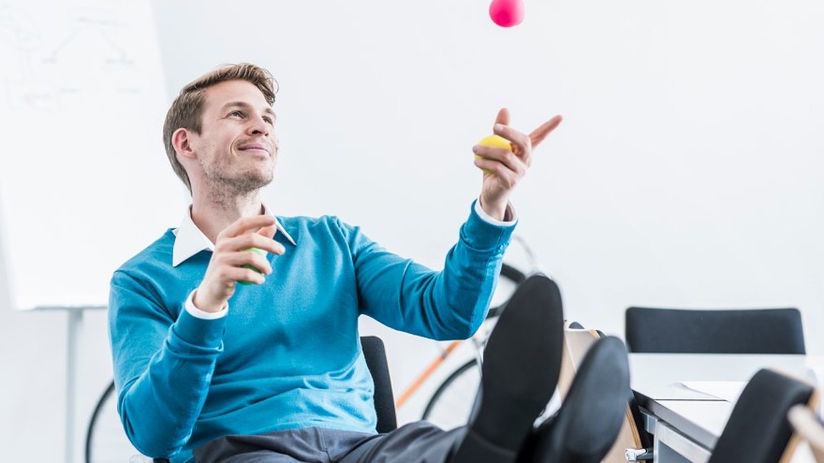 Estudo aponta que 61% dos profissionais não estão comprometidos com o trabalho; por região, Sudeste é o menos engajado - Envato