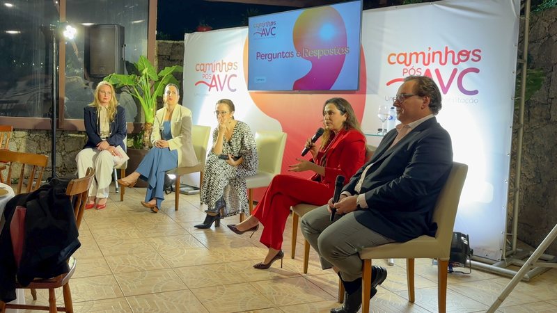 Em coletiva de imprensa, médicos especialistas em recuperação pós-AVC falaram sobre cuidados necessários dos pacientes - Divulgavação/Ipsen
