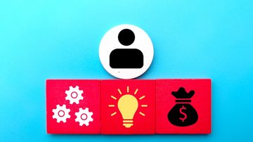 A pesquisa mostra que 57% dos entrevistados planejam um gasto médio de R$ 250,00, superior ao de 2025 - Envato