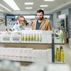 Segundo estudo, 61% dos entrevistados disseram que costumam ir a estes estabelecimentos para comprar itens de conveniência - Envato