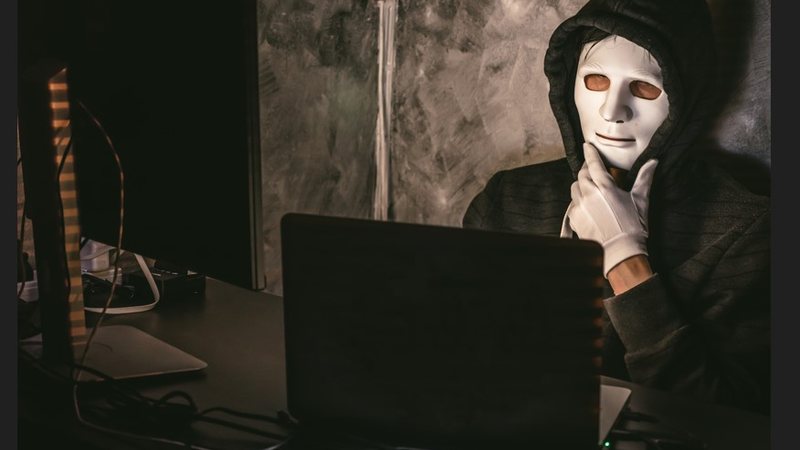 Site detecta furto de 183 milhões de endereços de e-mail; segundo especialista, ação é resultado de uma cadeia global de infecção - Envato