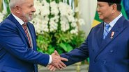 Lula e Prabowo Subianto, presidente da Indonésia, apertam as mãos durante encontro no país asiático - Foto: Ricardo Stuckert/Presidência