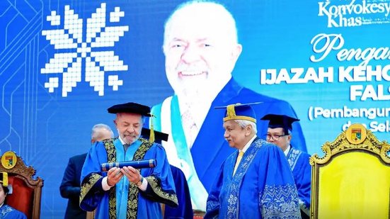 Homenagem reconhece trajetória de Lula e atuação em benefício da inclusão social, combate à fome e cooperação internacional - Ricardo Stuckert/PR