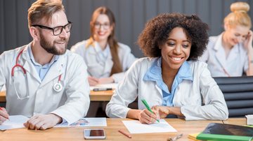 Brasil se torna o segundo País do mundo com mais escolas médicas - Envato