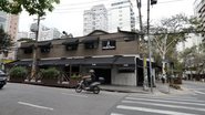 Bar Ministrão, na Av. Lorena com Ministro Rocha Azevedo (Jardins), interditado pela Vigilância Sanitária, após suspeita de bebidas com metanol - Paulo Pinto/Agência Brasil