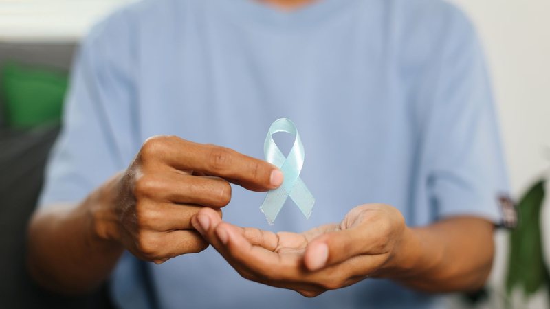 Metade dos homens brasileiros nunca realizou exame preventivo de câncer de próstata - Envato