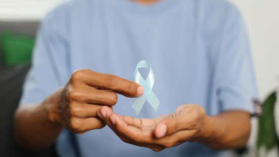 Metade dos homens brasileiros nunca realizou exame preventivo de câncer de próstata - Envato