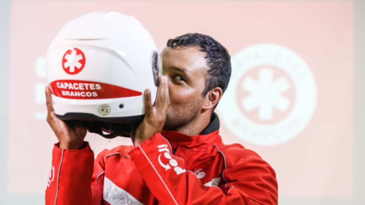 A ação que faz parte do programa Anjos de Capacete, reuniu 100 participantes - Foto: reprodução Ifood