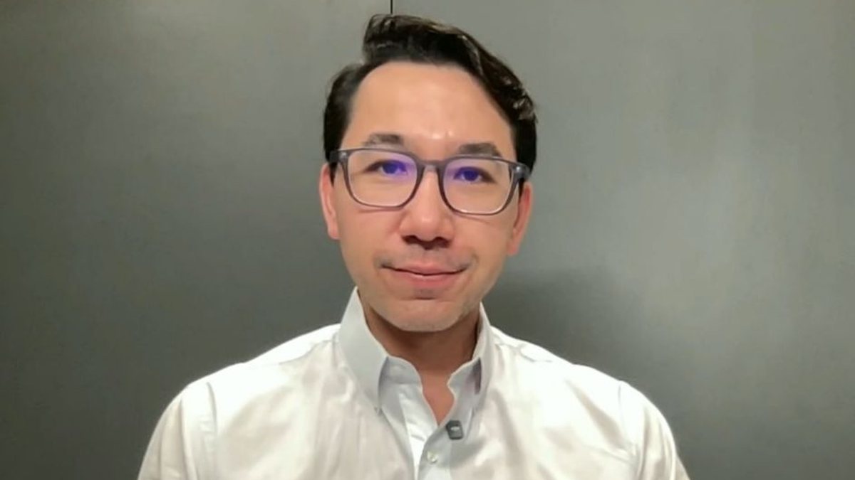 Leitores do Viva enviaram dúvidas sobre dores causada por hérnia, inflamação no ciático e escoliose ao ortopedista Ricardo Kobayashi - Divulgação