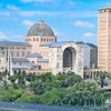 Milhares de fiéis vão à Basílica de Aparecida mostrar sua fé, agradecer ou pedir milagres à padroeira - Divulgação