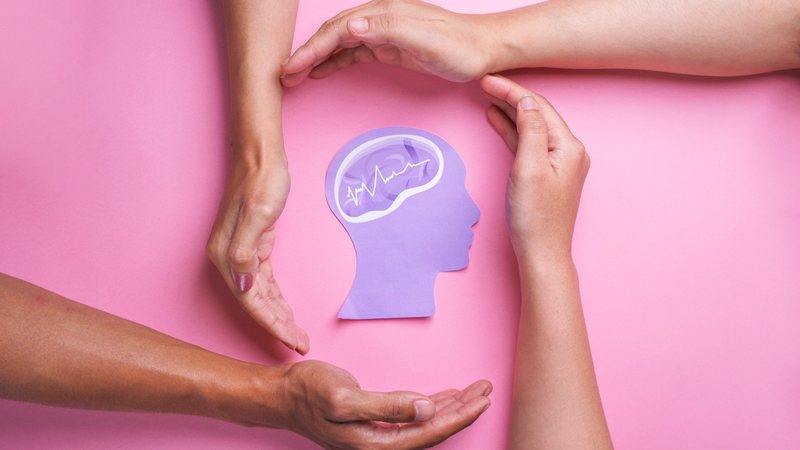 De acordo com a Organização Mundial de Saúde (OMS), uma em cada oito pessoas no mundo vive com algum transtorno mental - Envato