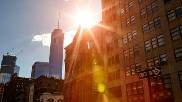 Com o fim do horário de verão, o ajuste passará a valer para mercados à vista, fracionário, a termo, opções e futuro de câmbio - Envato