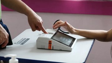 A partir de 2027, a biometria da CIN será obrigatória para a liberação de novos pagamentos - Rovena Rosa/Agência Brasil