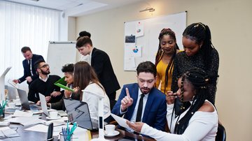 Curso, que são presenciais, serão realizados nas unidades dos TEIAs (espaços de trabalho compartilhados) - Envato