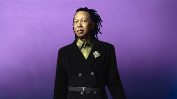 A pré-venda de ingressos para a turnê do cantor alagoano Djavan, que completa 50 anos de carreira, começa hoje - Divulgação / Site Djavan