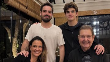 Faustão celebra 24 anos de casamento com Luciana ao lado dos filhos e recebe carinho de amigos e famosos - Reprodução/Instagram/@joaosilva