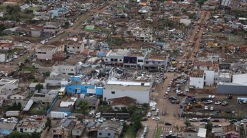 Até o momento, o governo registrou seis mortes confirmadas, sendo cinco em Rio Bonito e uma em Guarapuava, e mais de 430 feridos - Foto: Jonathan Campos/AEN
