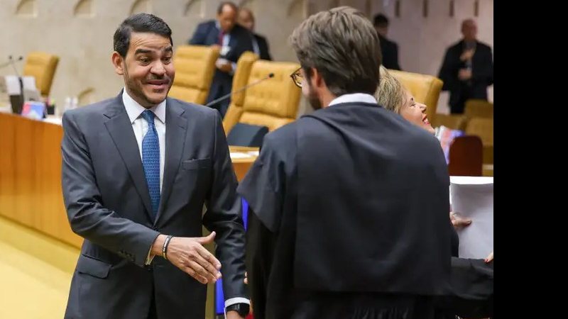 O presidente Luiz Inácio Lula da Silva indica advogado-geral da União Jorge Messias para ocupar uma cadeira no STF - Fabio Rodrigues-Pozzebom/Agência Brasil