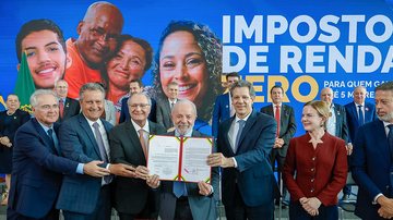 Lula disse que é preciso repensar a jornada de trabalho 6 por 1 e a tributação sobre participação de lucros e resultados - Ricardo Stuckert / PR