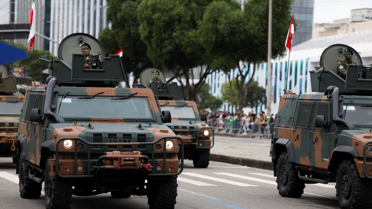 Superior Tribunal de Justiça definiu que militares têm direito ao nome social e não podem ser afastados por questões de gênero - Marcelo Camargo/Agência Brasil