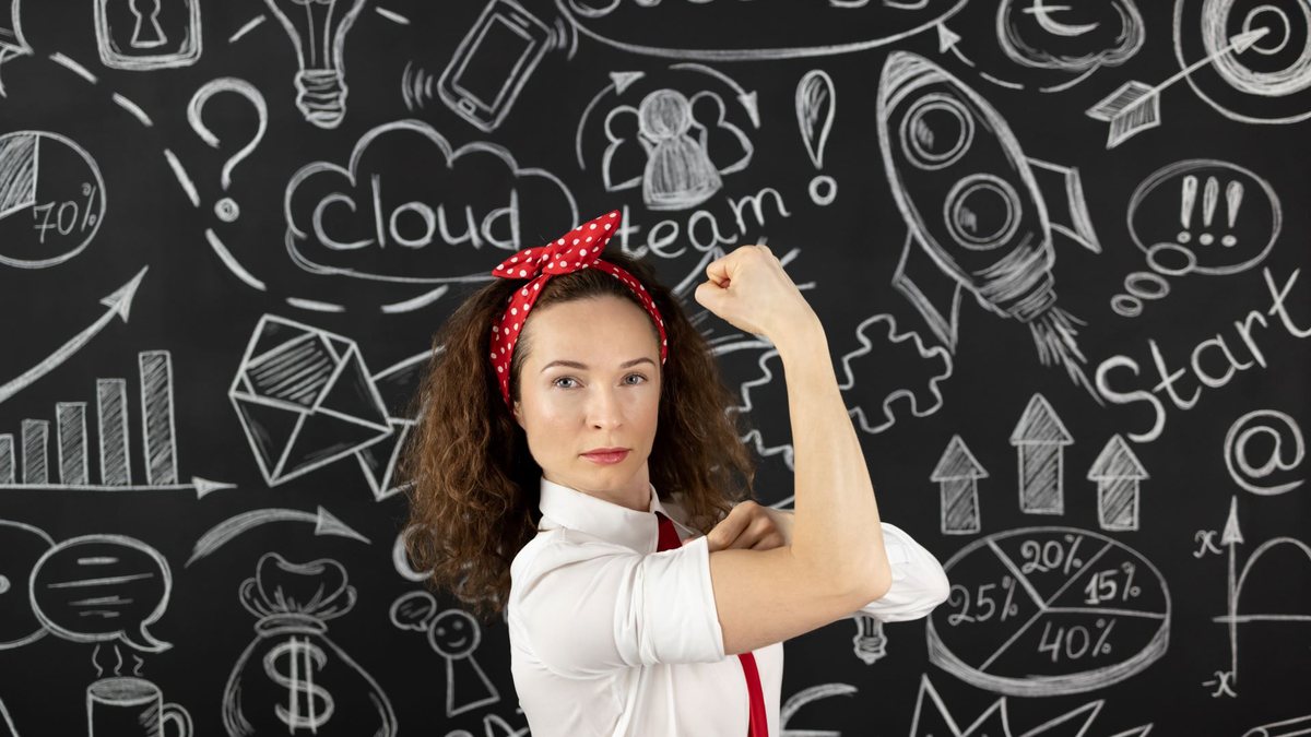 Segundo o Sebrae, há 2,7 milhões de mulheres com mais de 50 anos empreendendo no Brasil - Envato